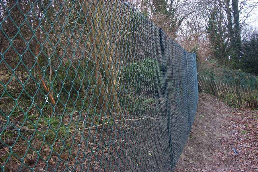 How To Install Chain Link Fence Uk