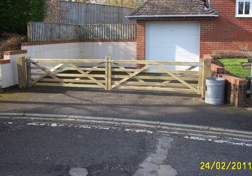 Made To Measure Gates Aylesbury