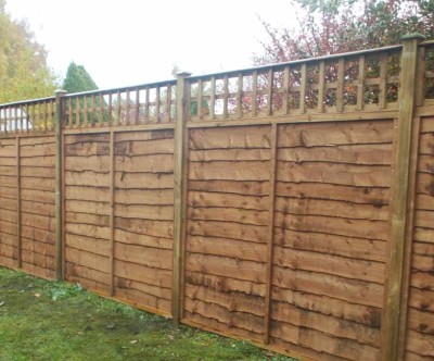 Larche lap fence